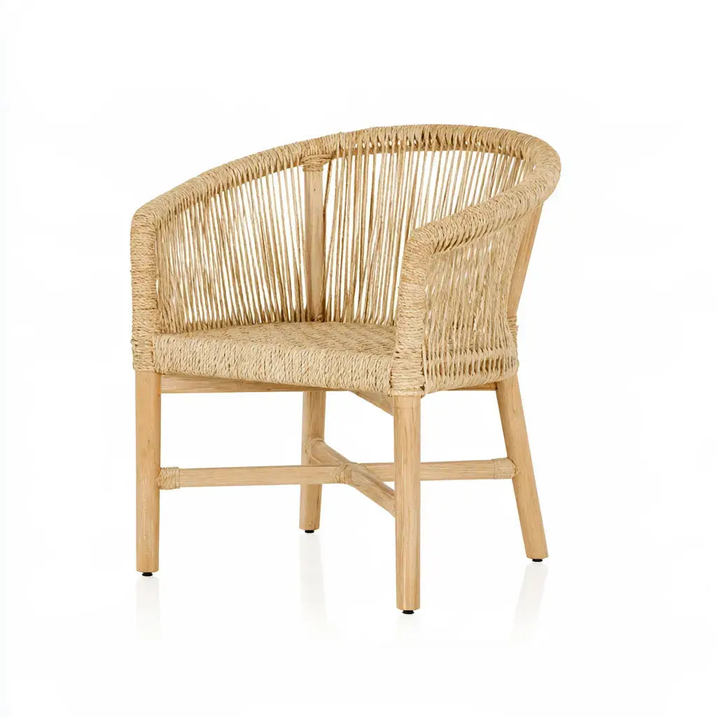 Sillón con respaldo envolvente de varillas - beige