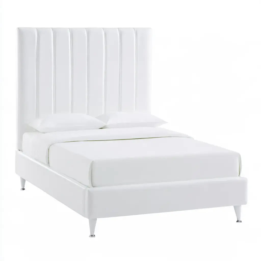 Cama con cabecero alto de paneles - blanco